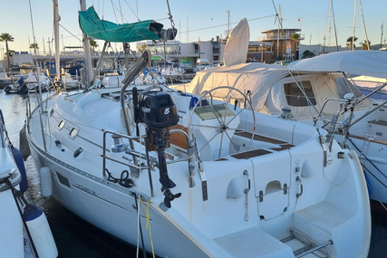 Beneteau Oceanis 381 for sale in France for €59,000 (£49,800)