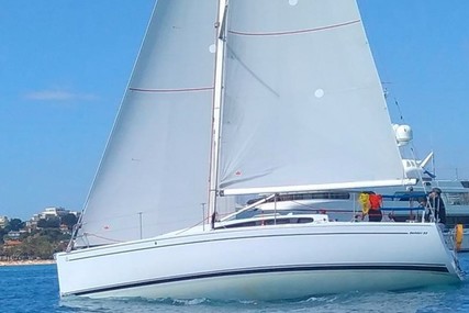 Dehler 32 for sale in France for €115,000 (£96,853)