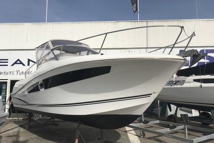 Jeanneau Cap Camarat 8.5 WA for sale in France for €82,000 (£69,706)