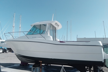 Jeanneau Merry Fisher 635 for sale in Portugal for €32,000 (£27,202)