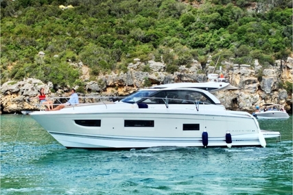 Jeanneau Leader 40 for sale in Portugal for €332,000 (£280,133)
