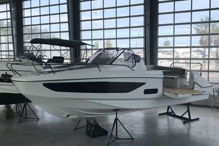 Beneteau Flyer 9 SUNdeck for sale in France for €191,139 (£160,825)