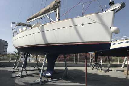 Jeanneau Sun Odyssey 33i for sale in France for €85,000 (£72,783)