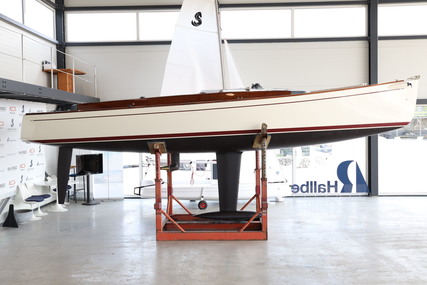 Latitude 46 for sale in Netherlands for €119,000 (£100,221)