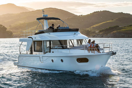Beneteau SWIFT TRAWLER 41 FLY for sale in France for €640,000 (£541,171)