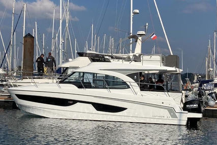 Beneteau Antares 11 for sale in France for €279,000 (£235,819)