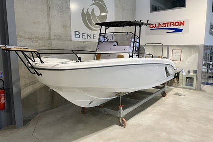 Beneteau FLYER 8 SPACEDECK for sale in France for €101,900 (£85,739)
