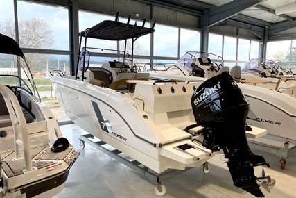 Beneteau Flyer 7 Spacedeck for sale in France for €72,900 (£61,617)