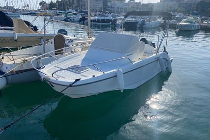 Beneteau Flyer 6 Sundeck for sale in France for €39,500 (£33,387)