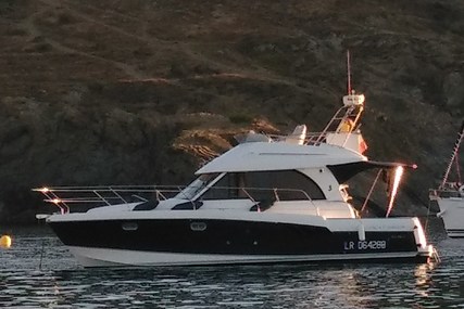 Beneteau Antares 9.80 for sale in France for €86,900 (£73,450)
