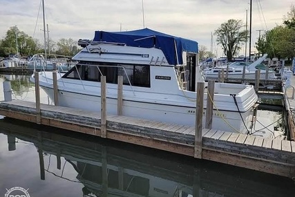 Carver Yachts 2897 Mariner for sale in United States of America for $20,000 (£16,367)