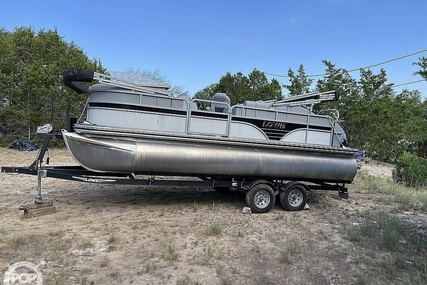 Lowe SS210 for sale in United States of America for $52,000 (£42,828)