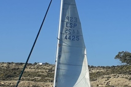Atlas 900 for sale in Spain for €19,900 (£16,793)