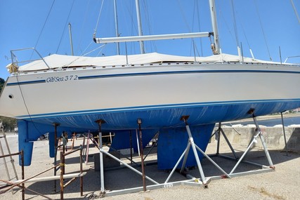 Dufour Yachts GIB SEA 372 for sale in Greece for €45,000 (£38,055)