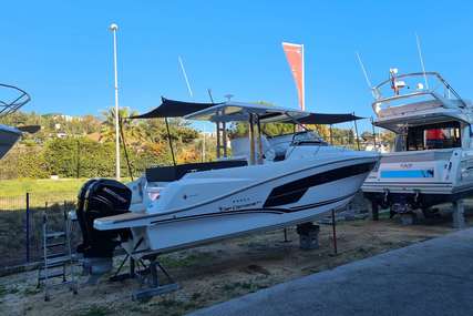 Jeanneau Cap Camarat 10.5 WA for sale in France for €329,000 (£278,998)