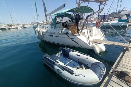 Jeanneau Sun Odyssey 42.2 for sale in France for €65,000 (£54,850) Jeanneau Sun Odyssey 42.2 for sale in France for €65,000 (£54,850)