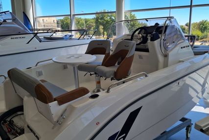 Beneteau Flyer 6 Sundeck for sale in France for €55,290 (£46,887)