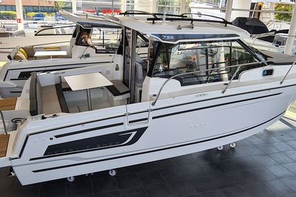 Jeanneau Merry Fisher 795 for sale in France for €138,000 (£116,480)