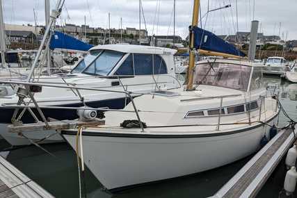 Beneteau Evasion 25 for sale in France for €9,000 (£7,597)