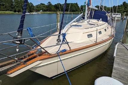 Island Packet 38 for sale in United States of America for $199,000 (£178,475)