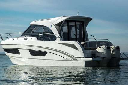 Beneteau Antares 9 for sale in France for €185,000 (£165,238)