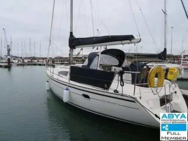 Jeanneau Sun Odyssey 32 for sale in United Kingdom for £41,995