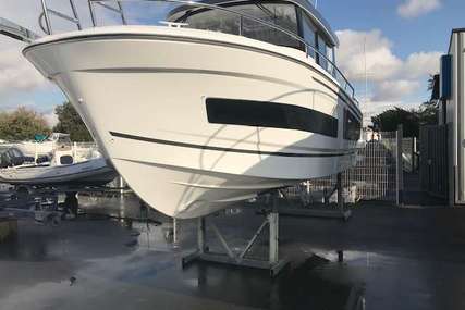 Jeanneau Merry Fisher 895 Marlin for sale in France for €139,000 (£124,042)