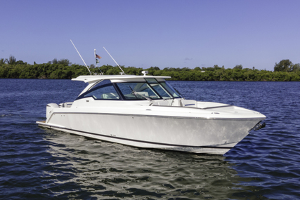 Tiara 38 LX for sale in United States of America for $789,000 (£703,403)