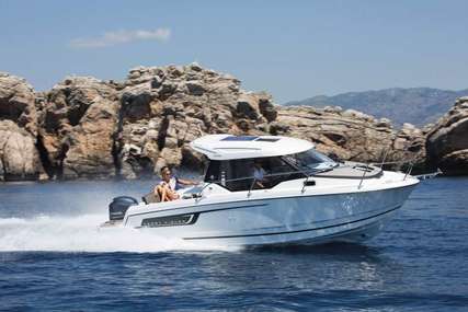 Jeanneau Merry Fisher 795 for sale in France for €127,425 (£112,036)