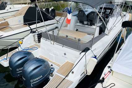Jeanneau Cap Camarat 9.0 wa for sale in France for €139,900 (£123,004)