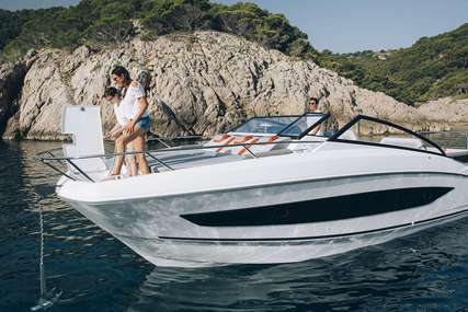 Beneteau FLYER 10 for sale in France for €337,207 (£290,450)