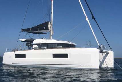 Lagoon 40 for sale in Spain for €540,000 (£464,944)