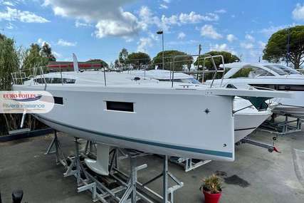 Jeanneau Sun Odyssey 410 for sale in France for €315,764 (£277,487)