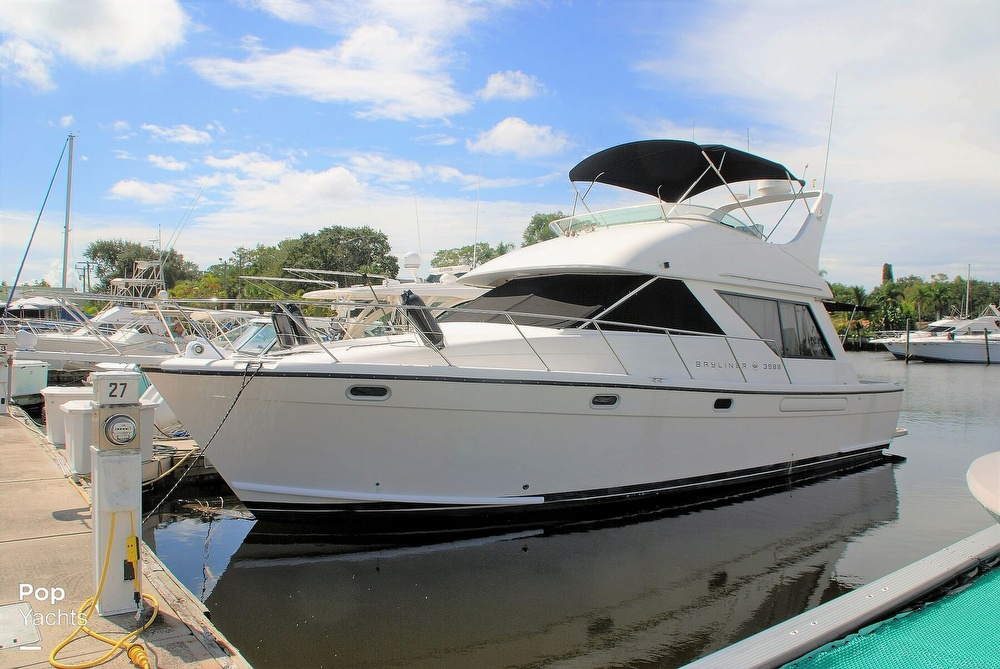 Bayliner 3988 Command Bridge Motor Yacht for sale in United States of America
