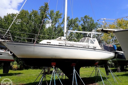 Hunter 33 Cherubini for sale in United States of America for $19,000 (£15,592)