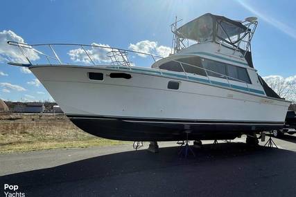 Silverton 37 Convertible for sale in United States of America for $15,000 (£12,115)