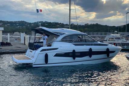 Jeanneau Leader 33 for sale in France for €259,000 (£231,333)