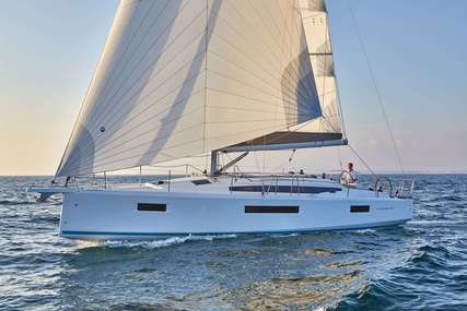 Jeanneau Sun Odyssey 410 for sale in France for €325,000 (£285,604)