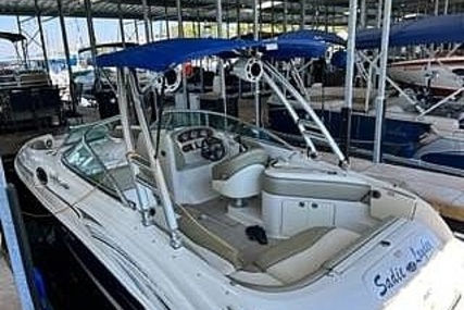 Sea Ray 240 Sundeck for sale in United States of America for $25,750 (£21,484)