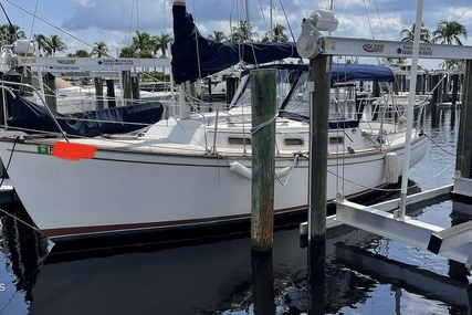 Island Packet 26 MK II for sale in United States of America for $24,500 (£20,324)