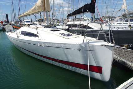 Jeanneau Sun Fast 3200 for sale in France for €85,000 (£74,696)