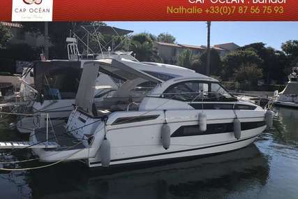 Jeanneau Leader 33 for sale in France for €255,000 (£229,022)