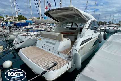 Jeanneau Leader 33 for sale in France for €199,000 (£178,727)