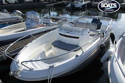 Jeanneau Cap Camarat 5.1 CC for sale in France for €19,800 (£17,055)