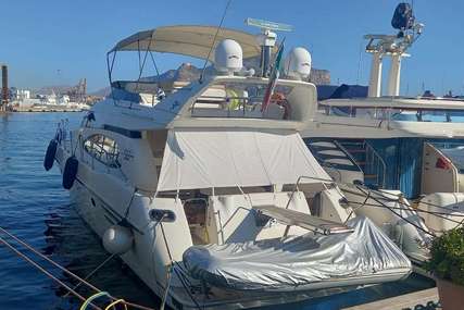 Azimut Yachts 58 FLY for sale in Italy for €270,000 (£233,016)