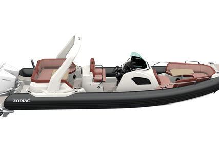 Zodiac MEDLINE 9 for sale in France for €95,256 (£82,208)