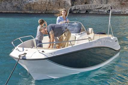 Quicksilver 555 Activ for sale in France for €35,260 (£31,478)