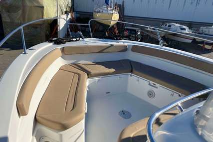Jeanneau Cap Camarat 8.5 CC for sale in France for €59,900 (£53,475)