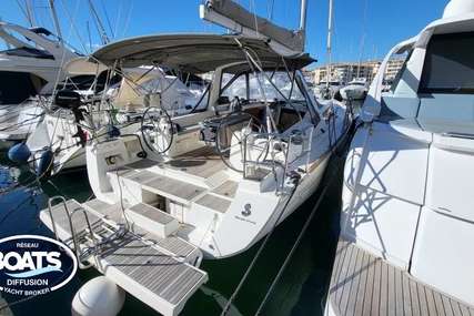 Beneteau Oceanis 41 for sale in France for €199,000 (£171,407)