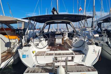 Beneteau Oceanis 45 for sale in France for €245,000 (£209,994)